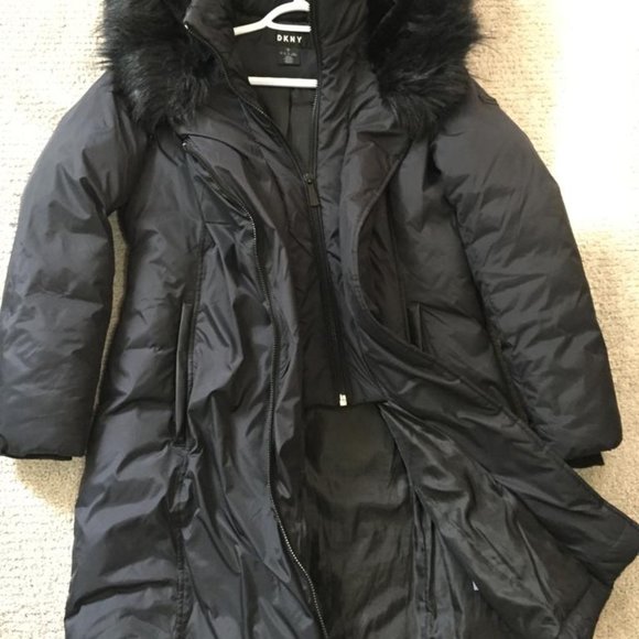 Winter jacket for ladies, Brand - DKNY - Picture 4 of 4